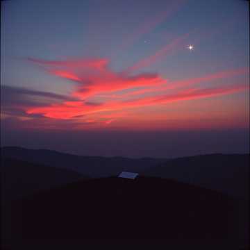 遥远的她-劳力-suno原创